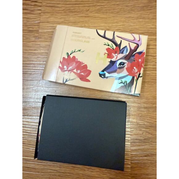 Hourglass holiday face palette deer (for fair skin) new in box - Picture 1 of 2